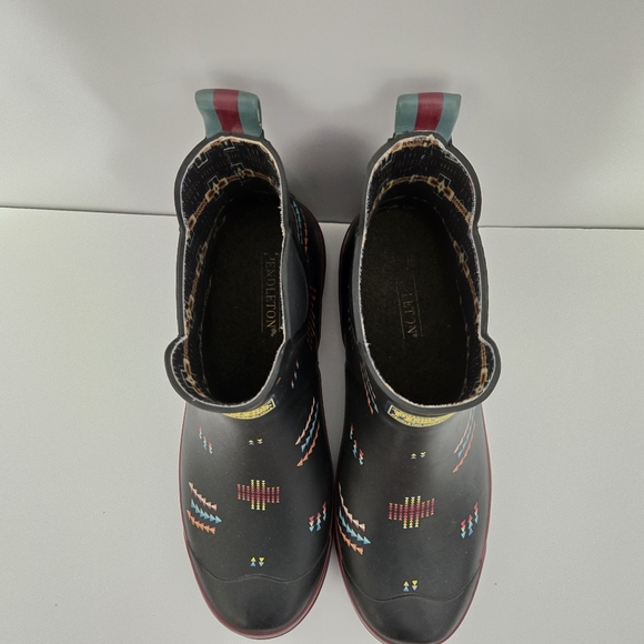 Pendleton Chelsea Rain Boot Geo toss black rubber redd - Picture 4 of 11